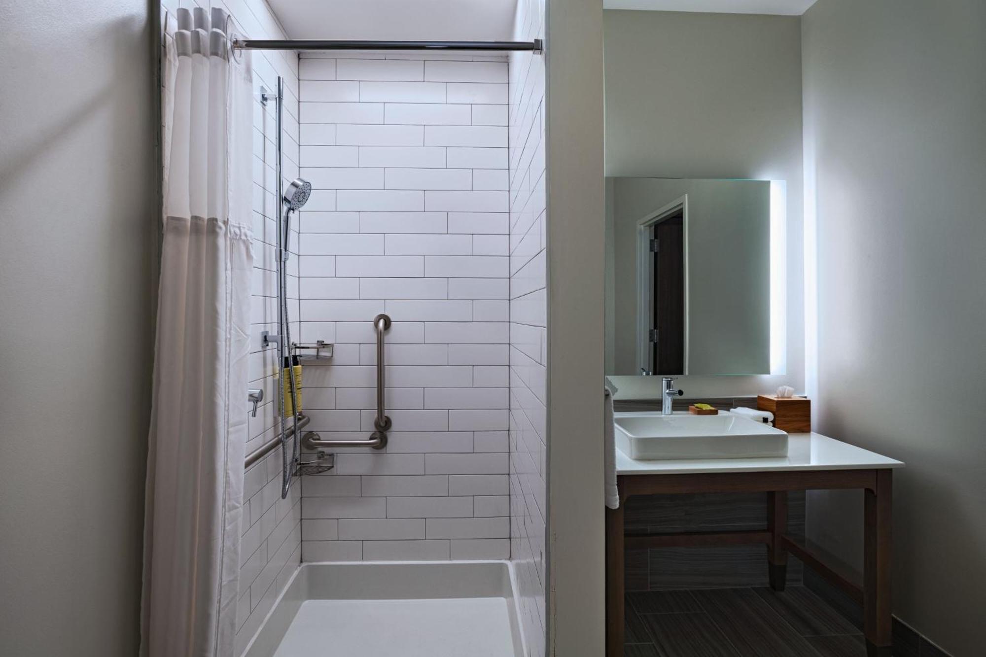 Element Waco Hotel ภายนอก รูปภาพ